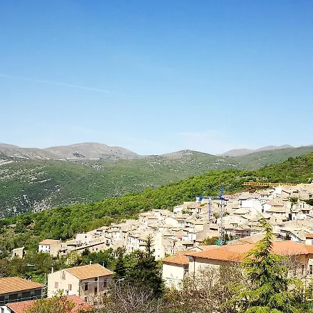 Bacca Blu לינה וארוחת בוקר Villa Santa Lucia degli Abruzzi